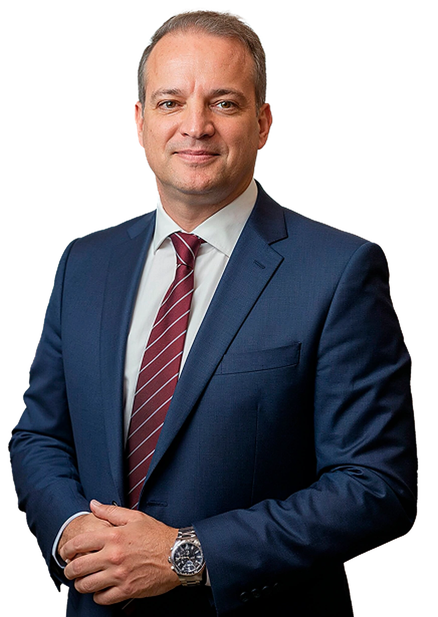 Dr. Ricardo Carnieletto, advogado responsável pela advocacia empresarial do escritório